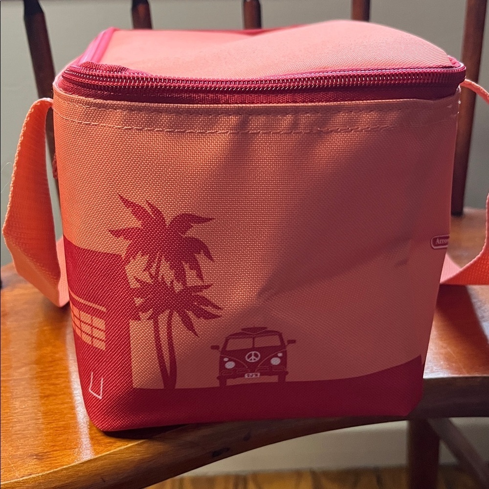 NWT Trader Joe’s Mini Insulated Lunch Bag – Salmon Pink - Picture 2 of 10